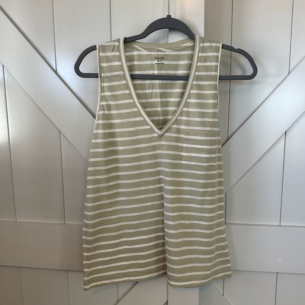 - NWOT Madewell whisper tank - size small